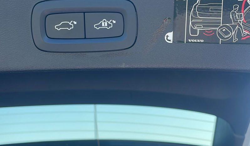 
								VOLVO XC-40 Plugin full									