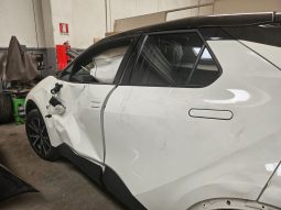
										TOYOTA CHR full									