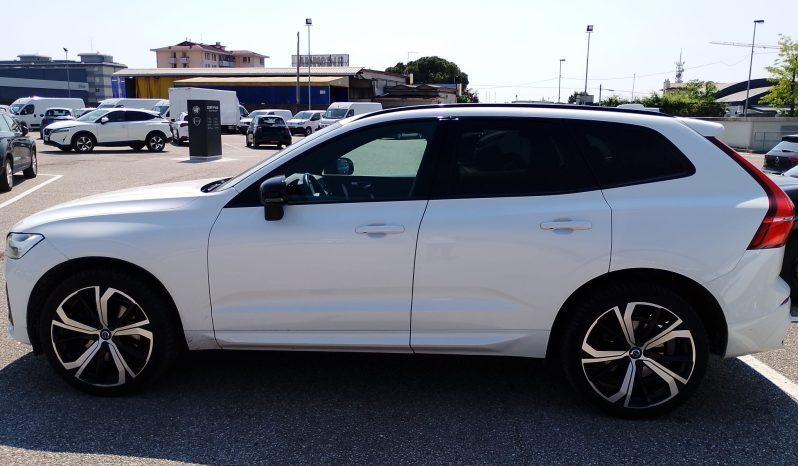 
								VOLVO XC-60 R-Design full									