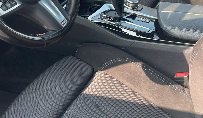 
								BMW-520 M X-DRIVE full									