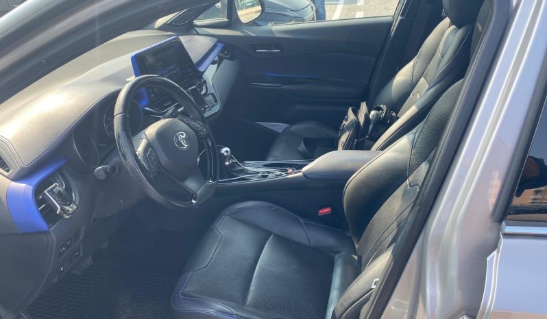 
								TOYOTA CHR full									