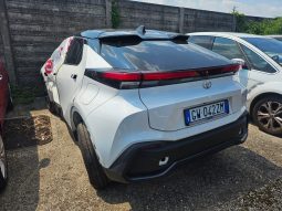 
										TOYOTA CHR full									