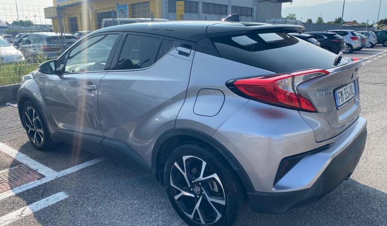 
								TOYOTA CHR full									