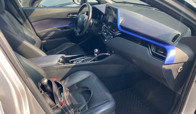 
								TOYOTA CHR full									