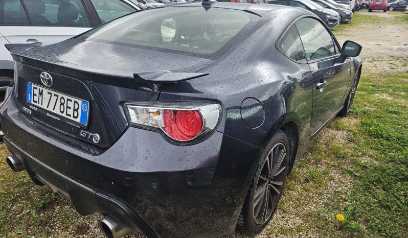 
								TOYOTA GT full									