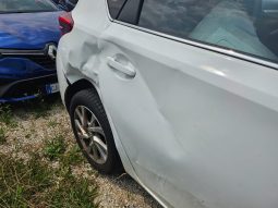 
										TOYTA AURIS full									