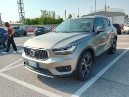 VOLVO XC-40 INSCRIPTION