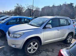 TOYOTA RAV-4